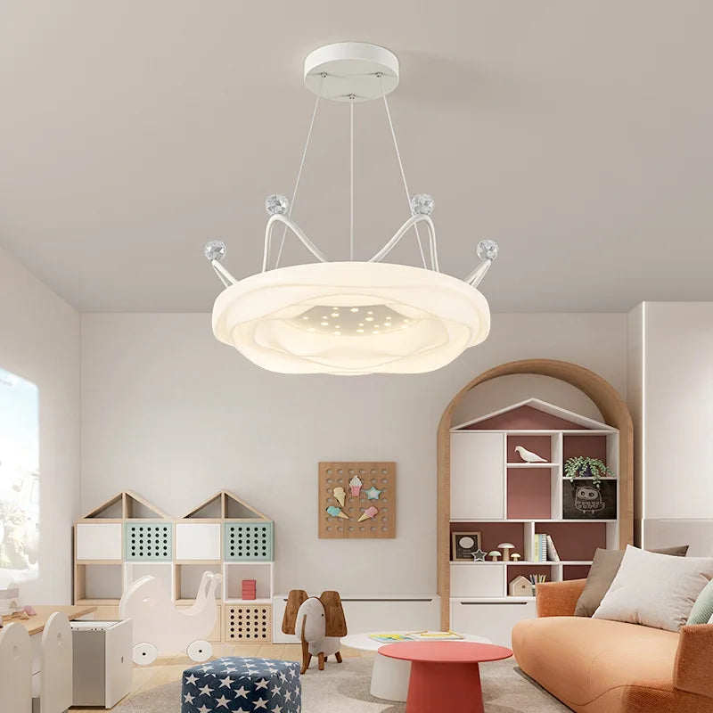 lampadario romantico corona per camera di bambina