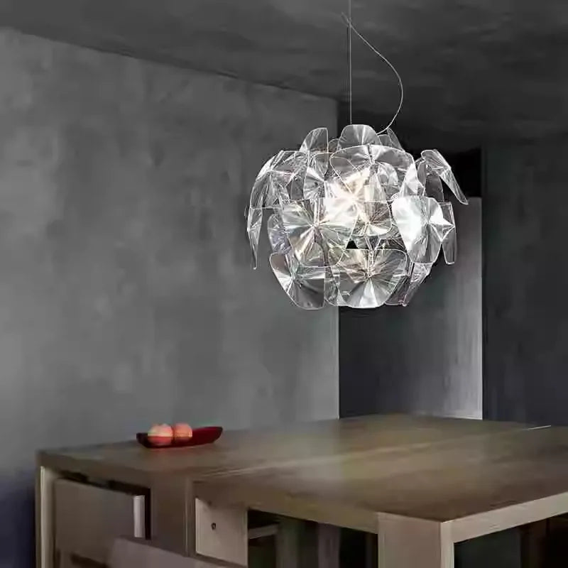 lampadario in acrilico trasparente design per interni eleganti