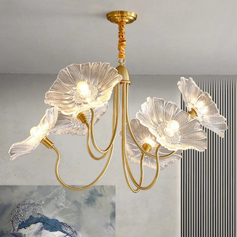 Lampadario moderno luminoso, aereo ed elegante
