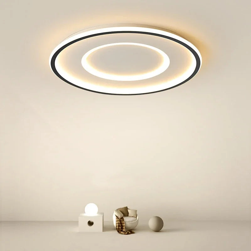 Lampadario moderno essenziale e luminoso