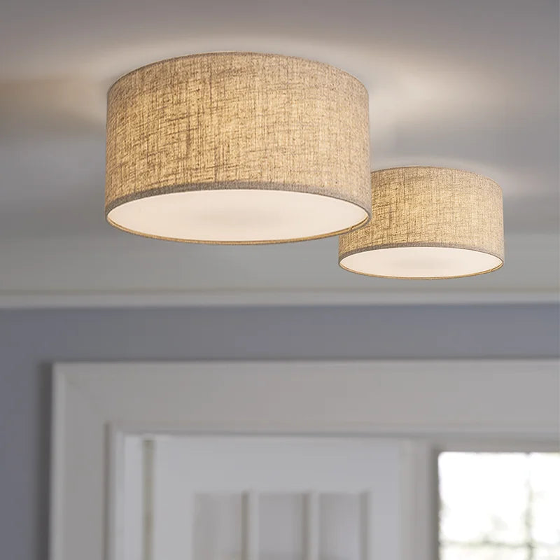 Lampada a sospensione nordica dal design minimalista.