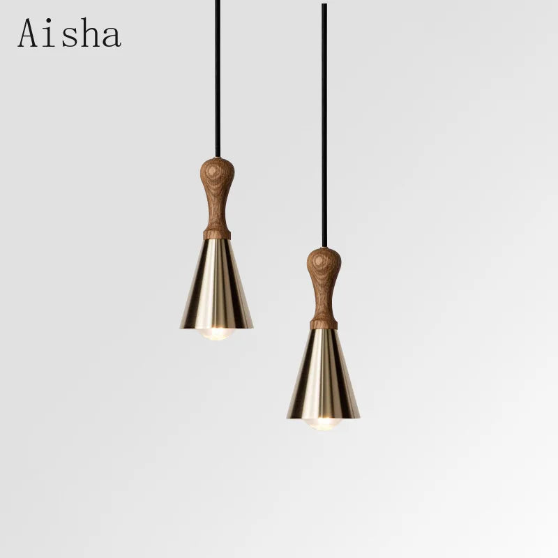 lampadario in legno massiccio per illuminazione interna decorativa