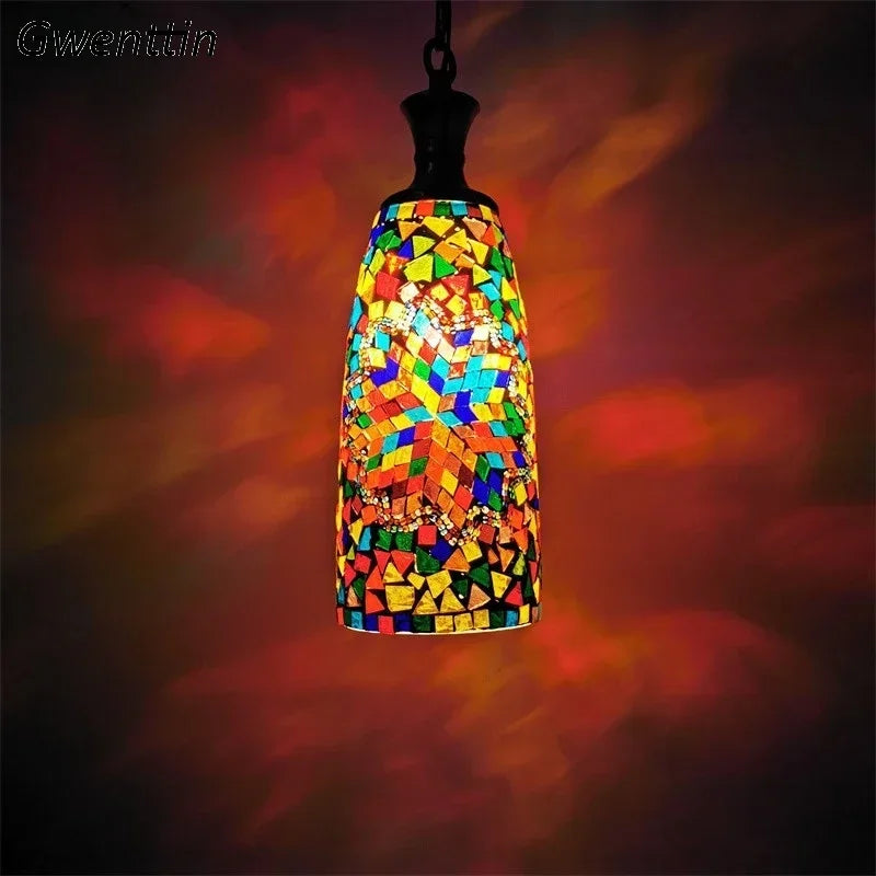 lampadario bohémien vintage in vetro colorato per decorazione interna