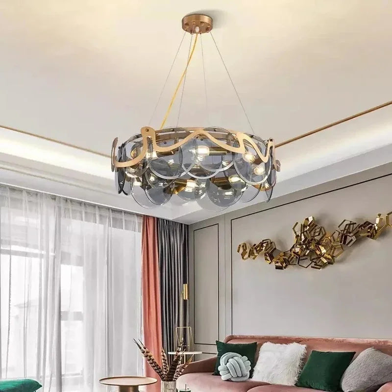 Bagliore etereo: Lampadario in cristallo