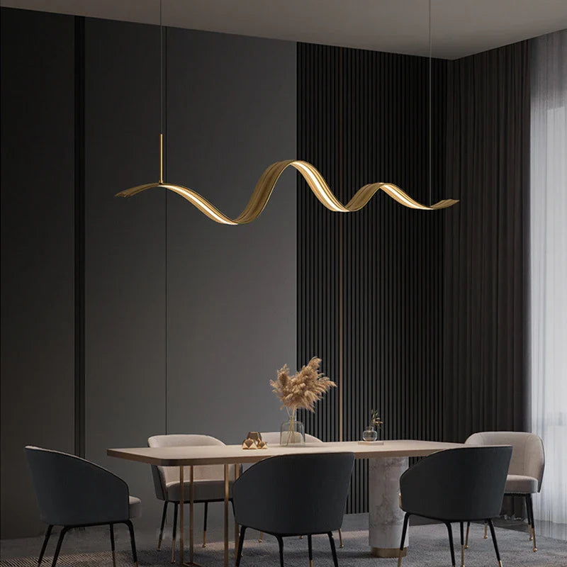 Lampadario LED in rame ondulato elegante