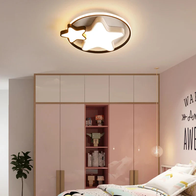 Lampadario LED design essenziale sofisticato