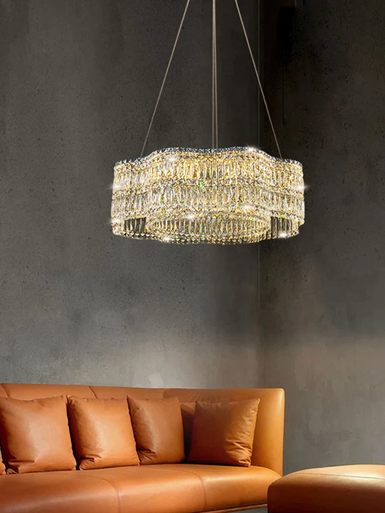 lampadario in cristallo moderno per illuminazione interna elegante