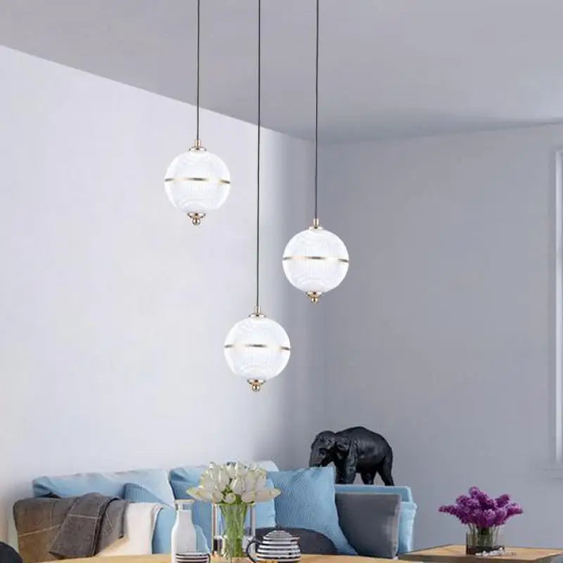 lampadario moderno per un'illuminazione decorativa versatile