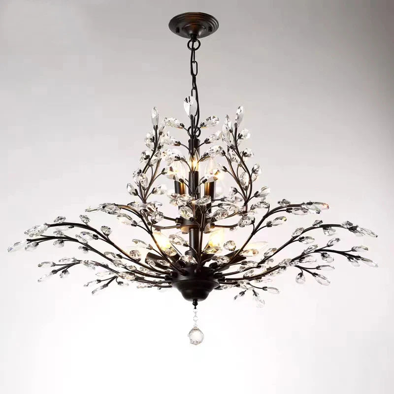 lampadario in cristallo retrò per negozio creativo e originale