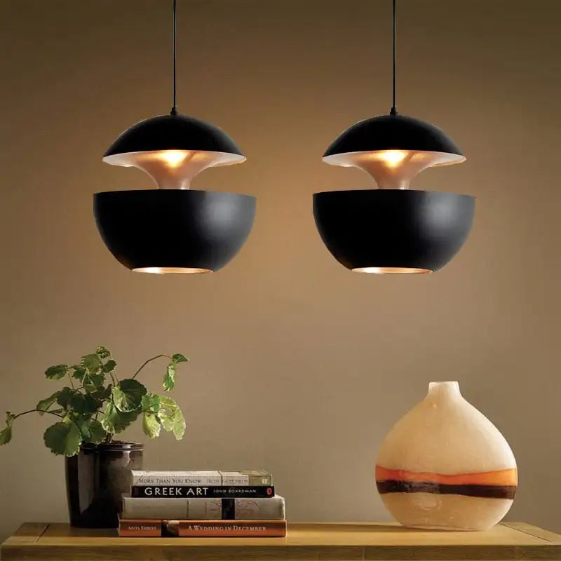 Auralune – Lampada a sospensione LED design in metallo nero e dorato