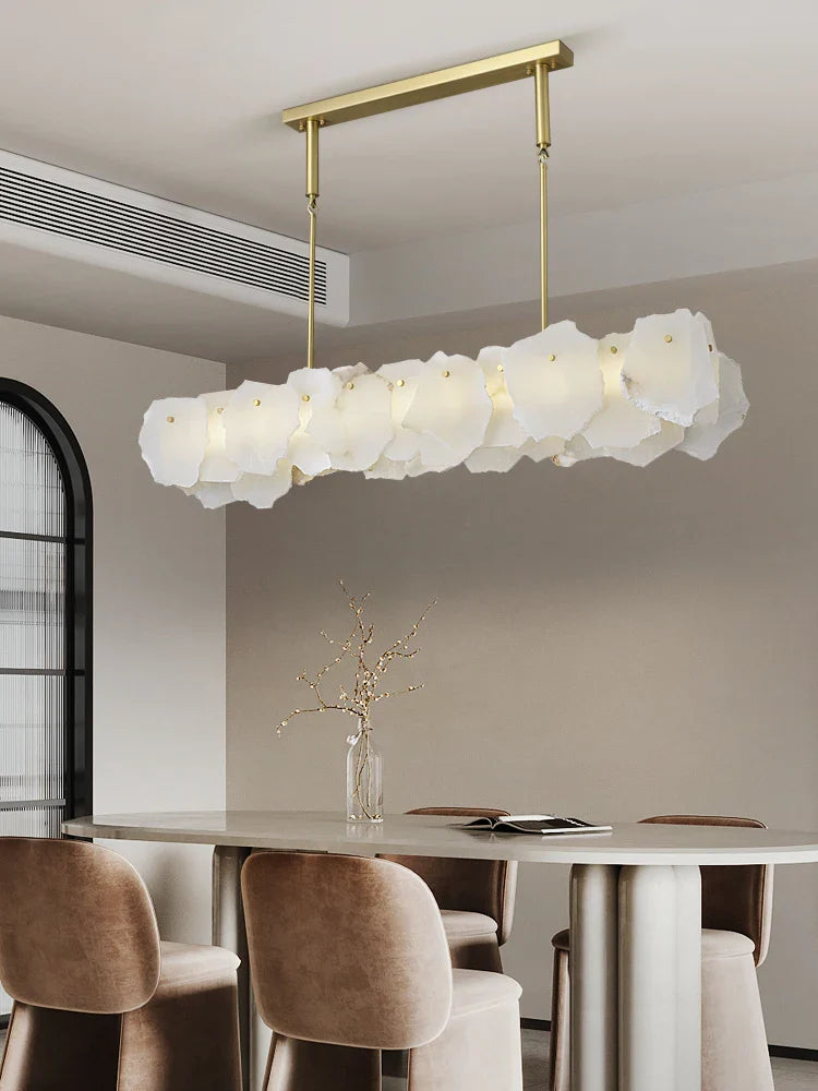 lampadario in marmo naturale e rame per decorazione d'interni elegante