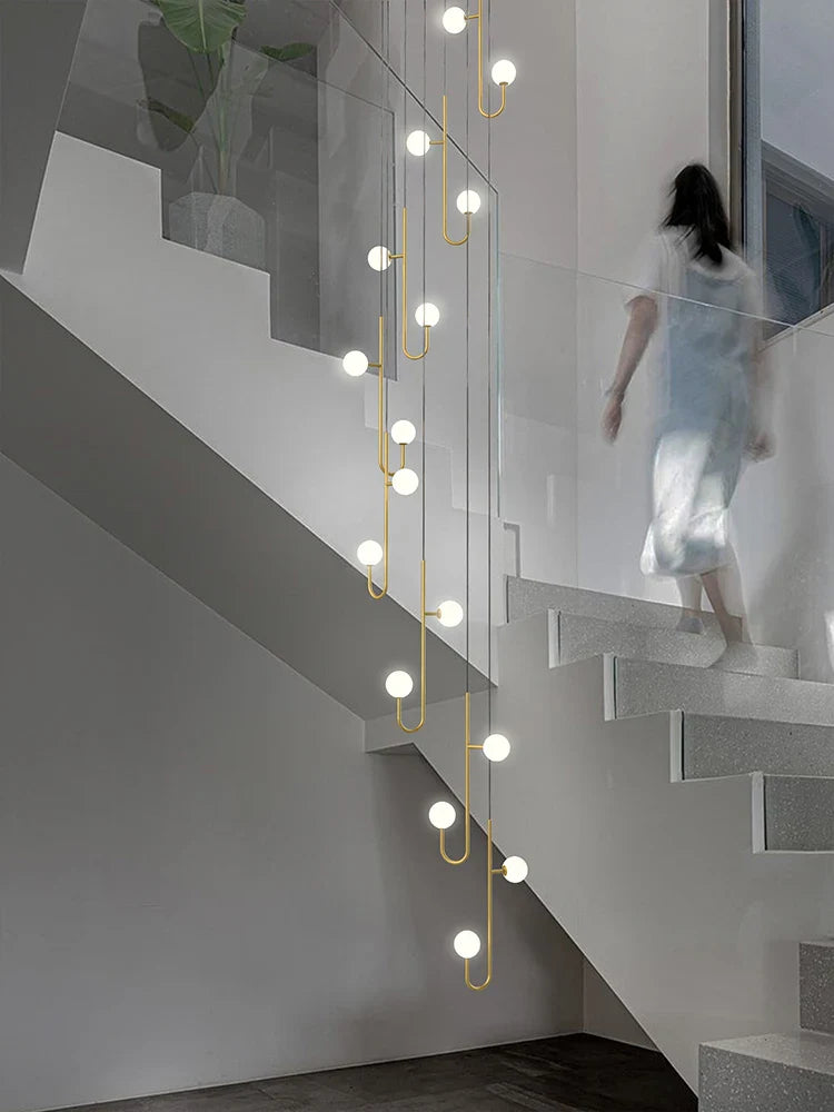 lampadario moderno di design con illuminazione a led creativa