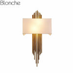 Applique Murale Design Élégante Lumineuse Dorée. Chambre