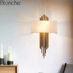 Applique Murale Design Élégante Lumineuse Dorée. Chambre