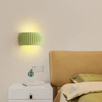 Lampe murale design nordique demi-cercle strié